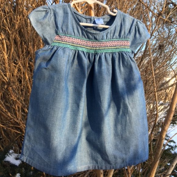 Adorable, European Style, Carter's , Smocked, 100% Cotton Denim , Dress.  6month - Picture 1 of 4